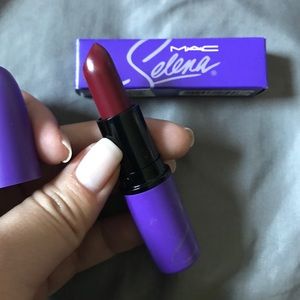 Mac Selena Collection lipstick in Dreaming of you